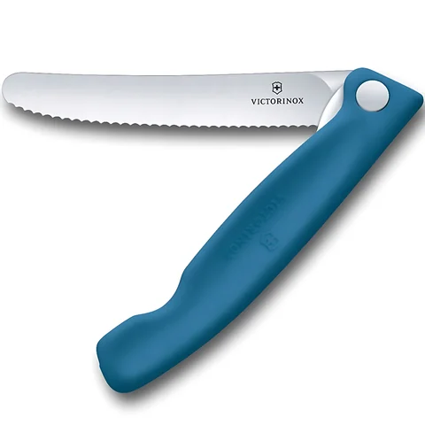 Ніж кухонний Victorinox SwissClassic 11см, серрейтор, заокруглений, синій