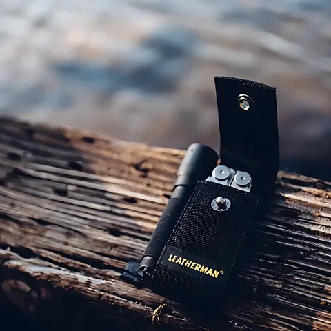 Чохол LEATHERMAN - Medium 4.25", чорний нейлон з кишеньками-гумками — фото 6