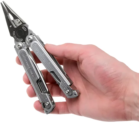 Мультиінструмент Leatherman Free P4, нейлоновий чохол — фото 5