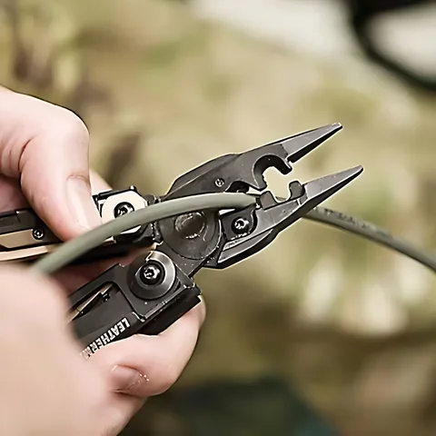 Мультиінструмент Leatherman MUT EOD Black, чохол нейлоновий Molle (олива),  sight adjuster — фото 8