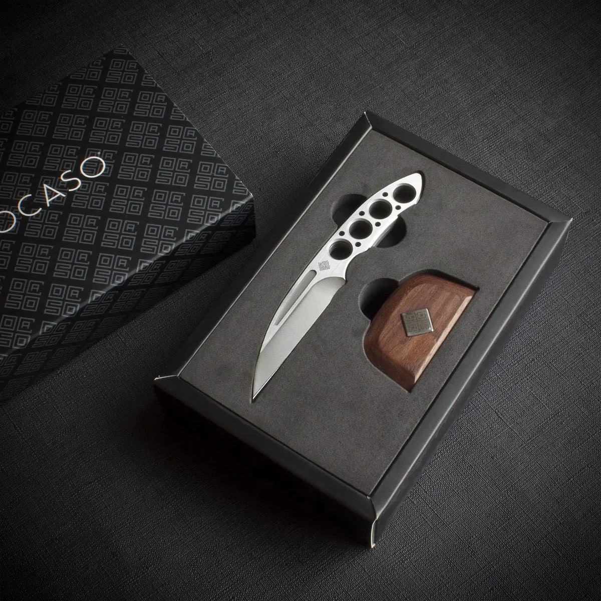 Набір з двох ножів Ocaso "Duo Desk Knife Wharncliffe" із підставкою з деревини горіха