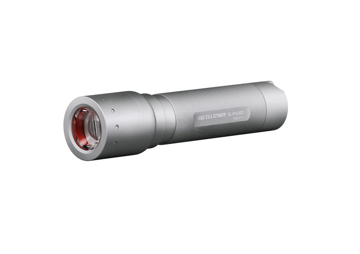 Ліхтар Solidline SL-Pro300, 300/220/40, блістер