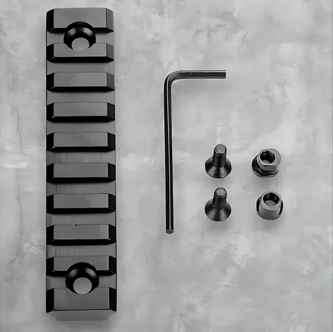 Планка Picatinny M-Lock 9 слотів чорна